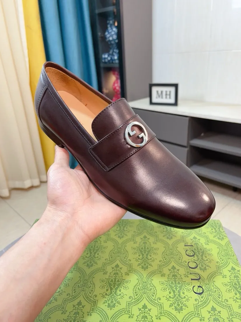 Men's shoes 💰500🌹🌹【GUCCI】The most popular classic Gucci leather shoes. Synchronized with the official website, the upper is made of Italian first-layer cowhide ➕cowhide lining, with unique brand and unique craftsmanship. Highlighting the hot style of the new year. Stop hesitating, stop wandering, get it now. Number: 38--44